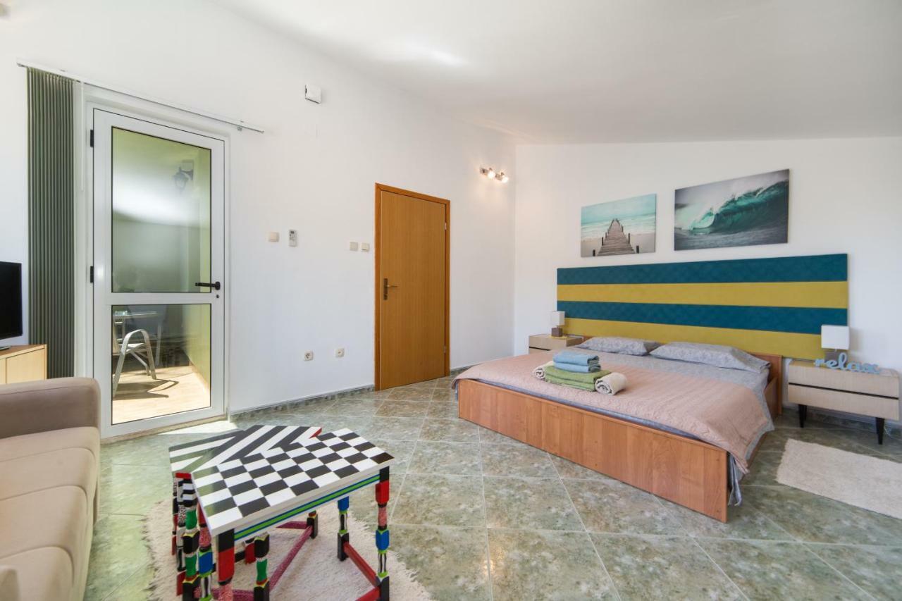 Apartments 7+ Blace Εξωτερικό φωτογραφία