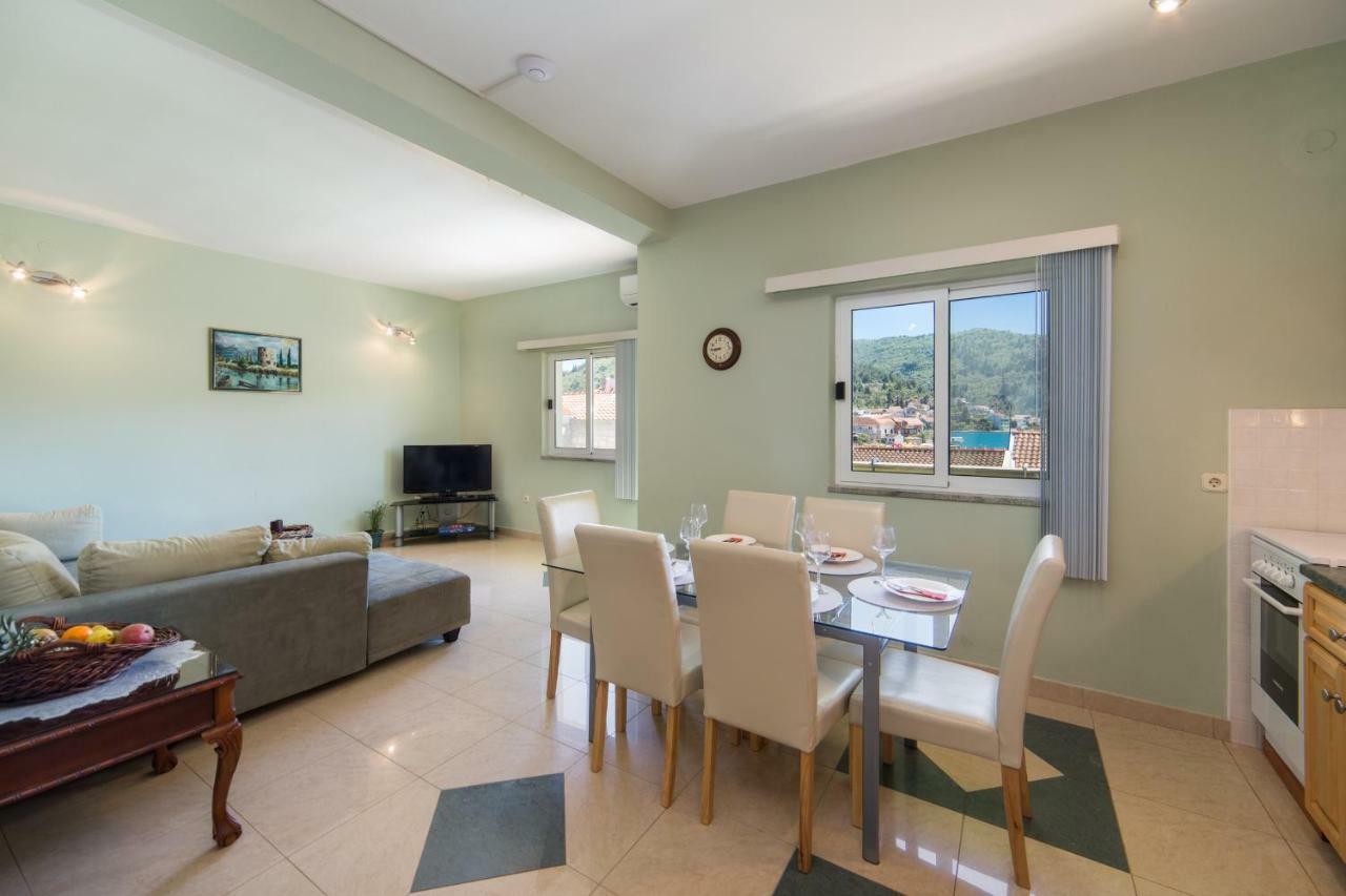 Apartments 7+ Blace Εξωτερικό φωτογραφία