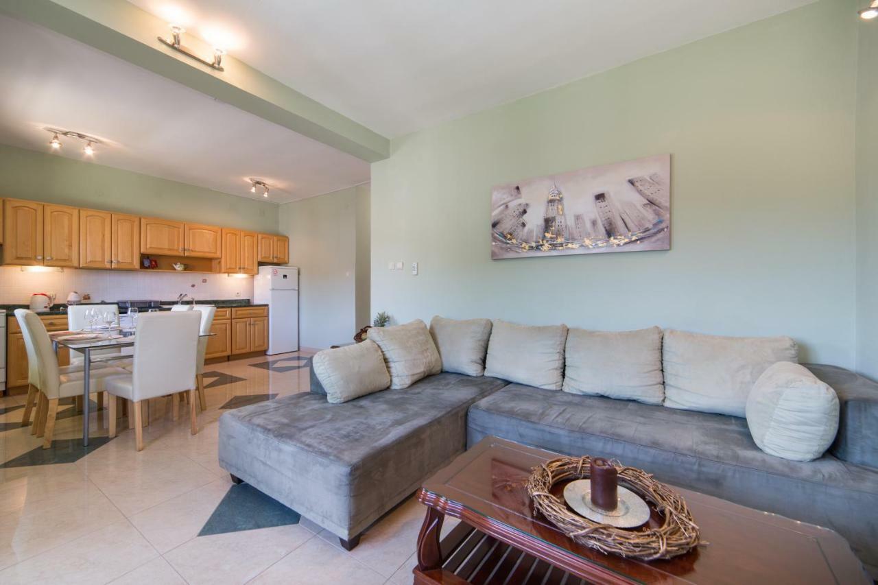 Apartments 7+ Blace Εξωτερικό φωτογραφία